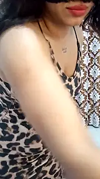 Ceylon couple online show from April 18, 7:58 pm