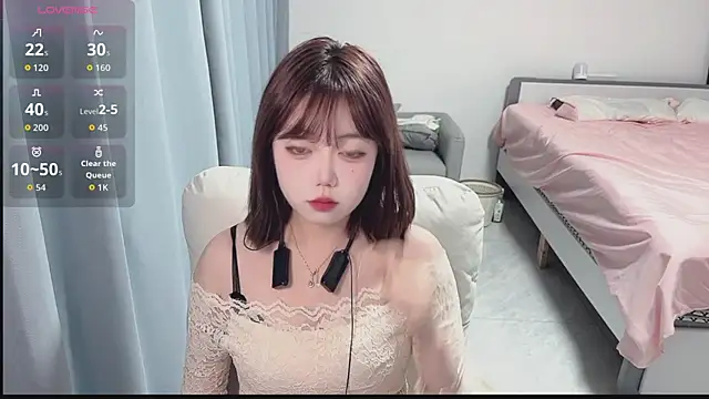 Lucky Cici online show from September 24, 12:30 pm