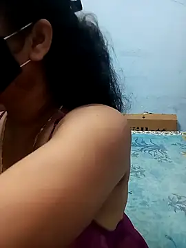 Snapshot of Deliciouskimi chatting on September 18, 5:20 am Deliciouskimi online show from September 18, 5:20 am