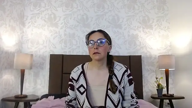 Ava Raye online show from December 5, 7:32 pm