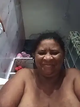 Snapshot of Rosabela04 chatting on May 28, 8:22 am Rosabela04 online show from May 28, 8:22 am