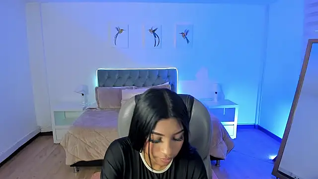 Snapshot of Sofia_collen_ chatting on November 18, 7:51 pm Sofia collen online show from November 18, 7:51 pm