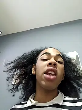 whitneytt online show from November 12, 8:15 am