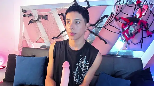 EstivenSallas online show from October 7, 8:17 pm