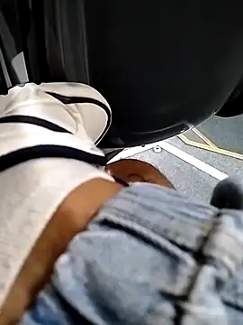 Snapshot of lolo699 chatting on November 7, 10:32 pm lolo699 online show from November 7, 10:32 pm