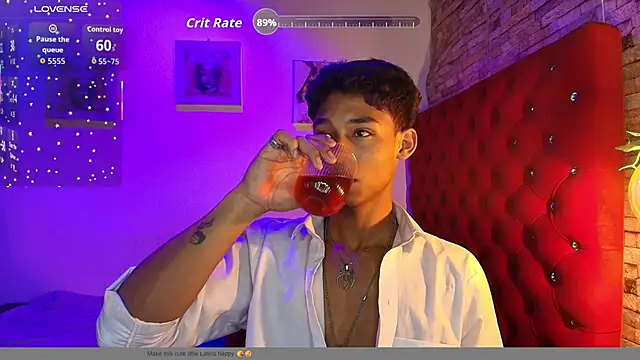 Snapshot of CoffeNaughty_nom chatting on November 30, 4:38 am CoffeNaughty nom online show from November 30, 4:38 am