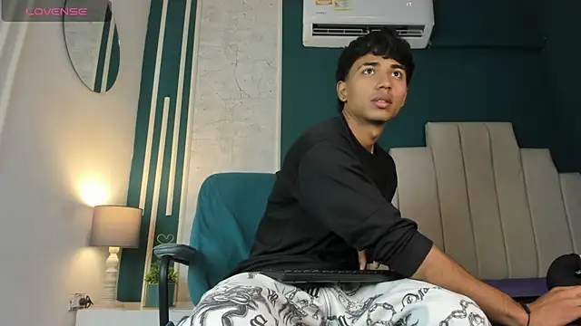 Snapshot of Jaycob_Black1 chatting on October 1, 12:11 pm Jaycob Black1 online show from October 1, 12:11 pm