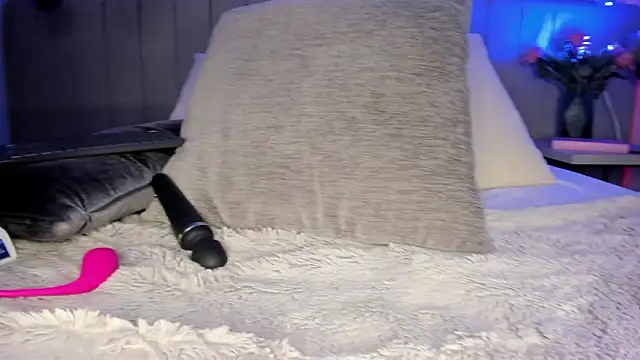 Snapshot of Amber_Santana chatting on February 1, 10:08 pm Amber Santana online show from February 1, 10:08 pm