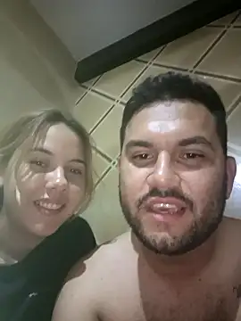 Snapshot of coupleyys chatting on September 13, 2:33 am coupleyys online show from September 13, 2:33 am