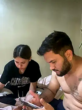 Snapshot of coupleyys chatting on October 25, 3:03 am coupleyys online show from October 25, 3:03 am