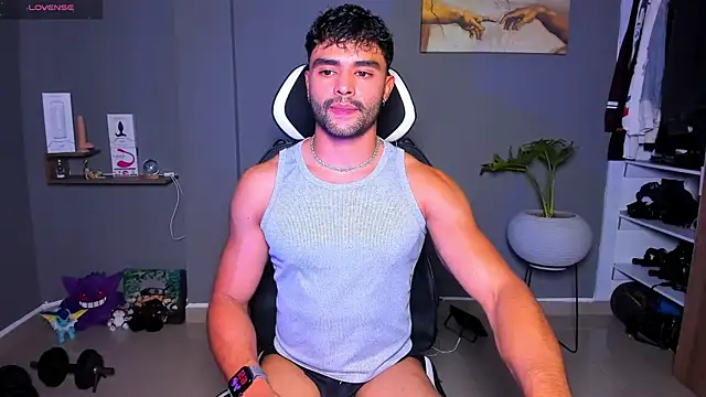 JordanRossie online show from April 15, 9:59 pm