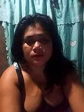 Snapshot of slutty_pinay12 chatting on December 4, 4:00 am slutty pinay12 online show from December 4, 4:00 am