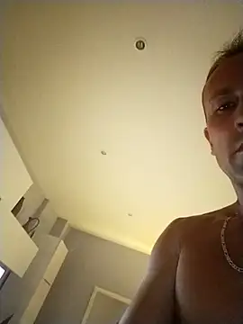 Snapshot of Jatlcd chatting on October 5, 10:29 pm Jatlcd online show from October 5, 10:29 pm