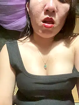 Snapshot of Luna-ass chatting on October 3, 3:09 pm Luna-ass online show from October 3, 3:09 pm