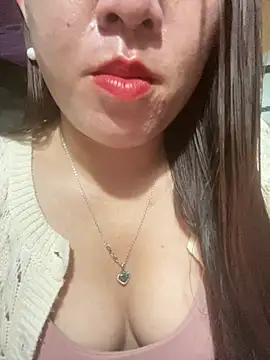 Luna-ass online show from February 24, 12:19 am