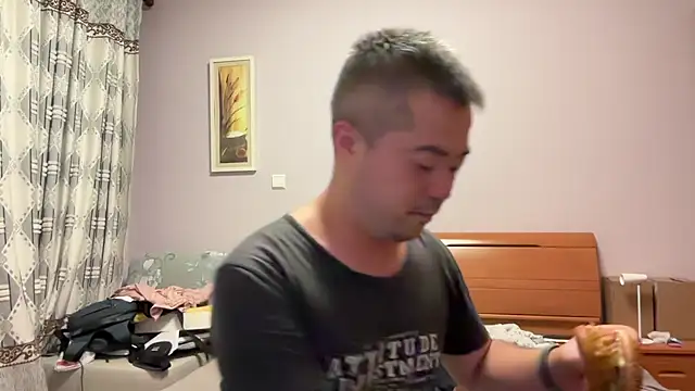 Mr Dog online show from September 19, 11:11 am