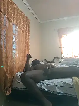 Snapshot of Black_Stallionz chatting on November 20, 12:16 pm Black Stallionz online show from November 20, 12:16 pm