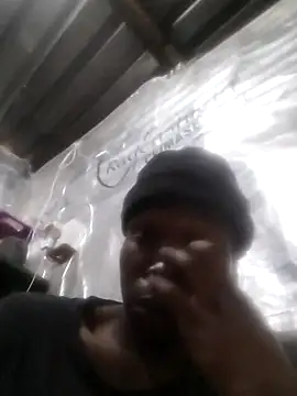 Snapshot of Msoon001 chatting on October 14, 4:24 am Msoon001 online show from October 14, 4:24 am