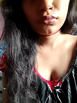 Snapshot of soni2005 chatting on February 25, 3:38 am soni2005 online show from February 25, 3:38 am