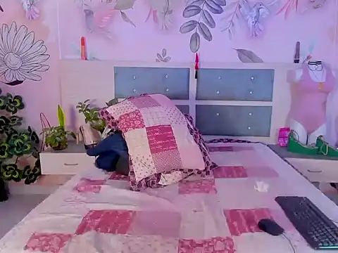 sweet lulu sofia online show from October 1, 6:08 am