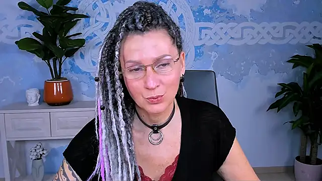 Snapshot of UmaSpace chatting on October 5, 5:06 am UmaSpace online show from October 5, 5:06 am