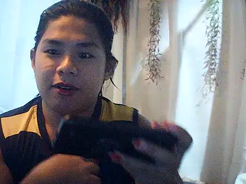 Snapshot of Huntrix2025 chatting on October 20, 11:32 am Huntrix2025 online show from October 20, 11:32 am