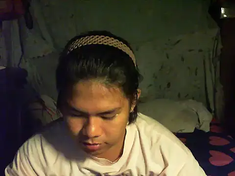 Snapshot of Huntrix2025 chatting on October 21, 9:43 am Huntrix2025 online show from October 21, 9:43 am