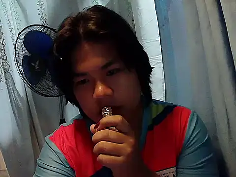 Snapshot of Huntrix2025 chatting on November 16, 7:19 pm Huntrix2025 online show from November 16, 7:19 pm