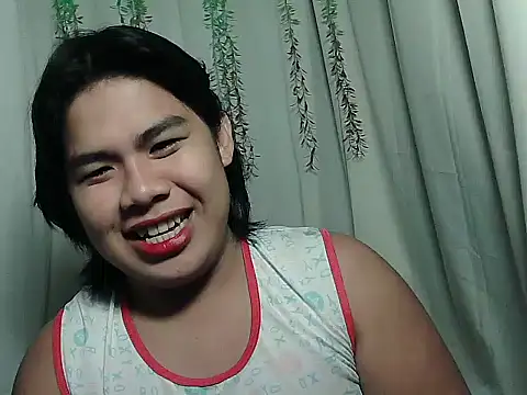 Snapshot of Huntrix2025 chatting on November 24, 1:00 pm Huntrix2025 online show from November 24, 1:00 pm