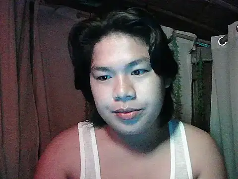 Snapshot of Huntrix2025 chatting on December 3, 8:18 pm Huntrix2025 online show from December 3, 8:18 pm