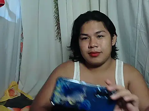 Huntrix2025 online show from March 4, 8:09 am