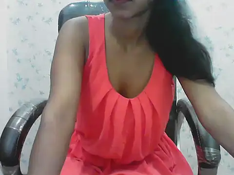 short girl  online show from May 23, 4:44 pm
