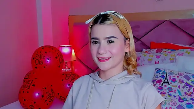 ChloeLaurentt online show from February 18, 3:08 pm