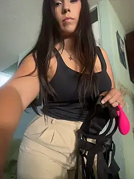 Snapshot of Nicol_X chatting on April 28, 4:23 pm Nicol X online show from April 28, 4:23 pm
