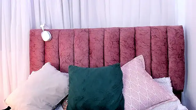 Keiiry  online show from November 22, 7:40 am