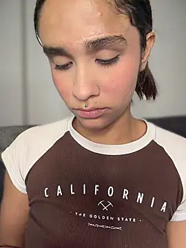 Isabella-Teen online show from March 11, 1:55 am