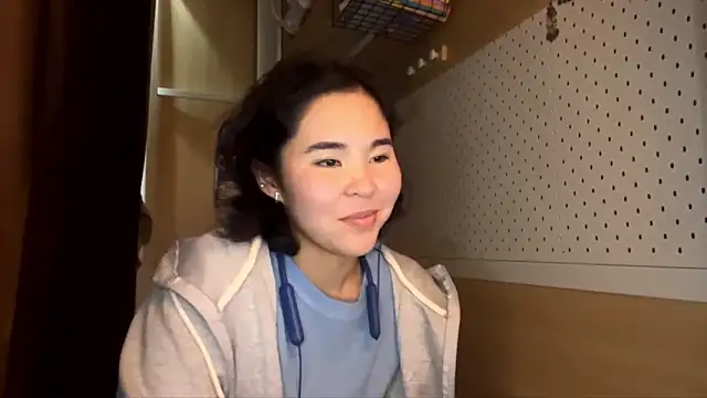 JennyCarpenter online show from April 5, 8:11 am