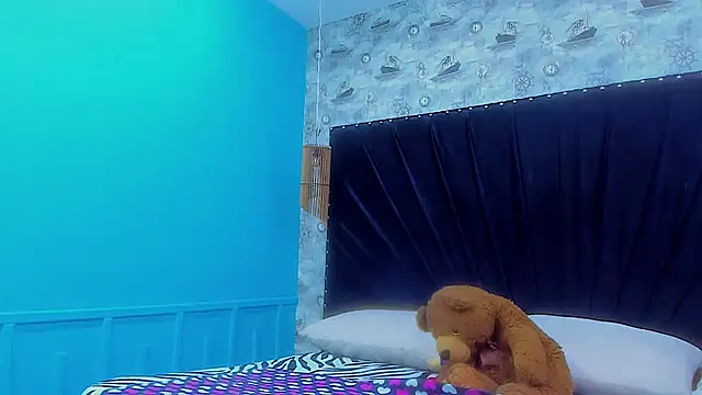 Snapshot of Karol-Horny chatting on October 8, 1:53 pm Karol-Horny online show from October 8, 1:53 pm