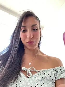 Snapshot of MaddyX__ chatting on November 14, 7:01 pm MaddyX online show from November 14, 7:01 pm