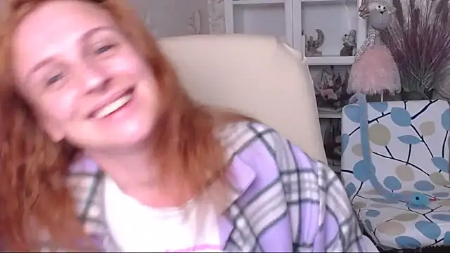 Snapshot of Venus_love1 chatting on May 14, 5:42 pm Venus love1 online show from May 14, 5:42 pm