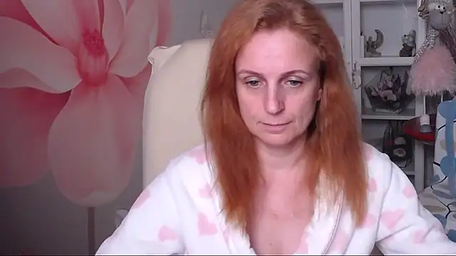 Snapshot of Venus_love1 chatting on May 15, 5:42 pm Venus love1 online show from May 15, 5:42 pm