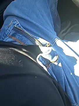 Snapshot of matatan0323 chatting on October 24, 5:20 pm matatan0323 online show from October 24, 5:20 pm