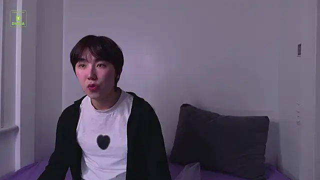 HeejinWang online show from March 29, 3:23 pm