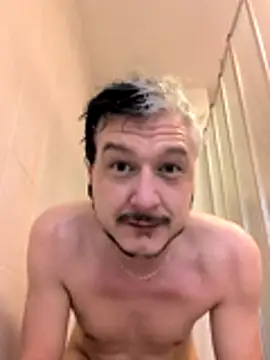 Snapshot of cruiserpup chatting on November 22, 8:57 am cruiserpup online show from November 22, 8:57 am