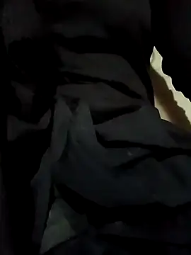 Snapshot of Aaisha-16 chatting on November 18, 3:34 am Aaisha-16 online show from November 18, 3:34 am