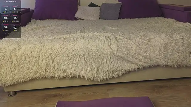 Gentle Ariel online show from April 11, 7:45 am