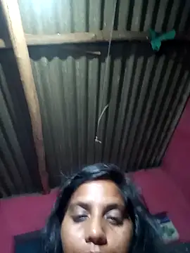 Snapshot of Hot_kadi83 chatting on September 22, 6:54 pm Hot kadi83 online show from September 22, 6:54 pm
