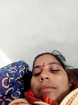 Snapshot of Hot_kadi83 chatting on October 29, 11:34 am Hot kadi83 online show from October 29, 11:34 am