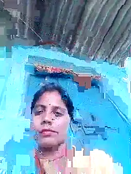 Snapshot of Hot_kadi83 chatting on November 7, 8:25 am Hot kadi83 online show from November 7, 8:25 am