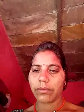 Snapshot of Hot_kadi83 chatting on December 18, 2:39 am Hot kadi83 online show from December 18, 2:39 am